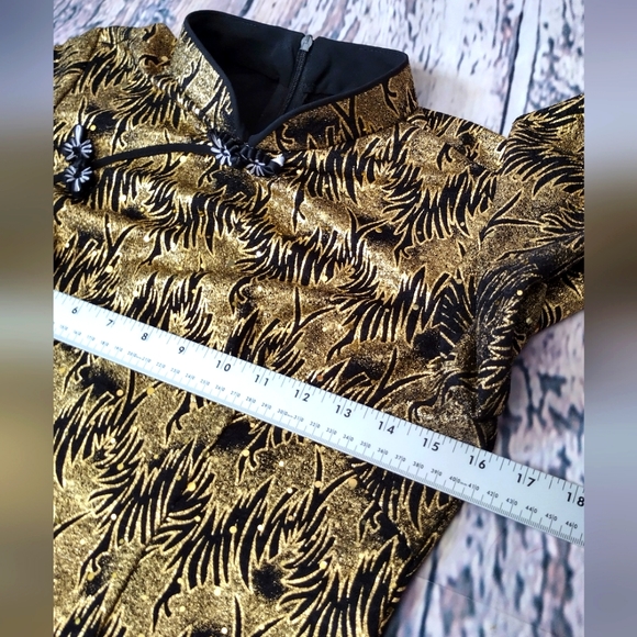 Vintage Metallic Mandarin Style Dress - Picture 8 of 9